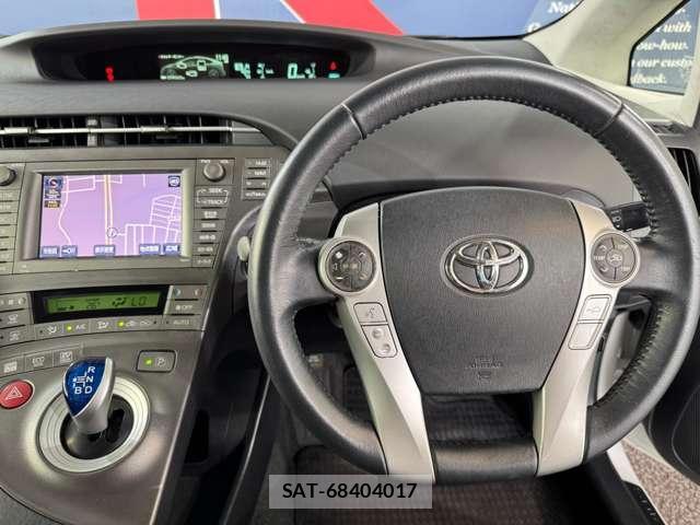 Toyota PRIUS 2012-08 8753344-9