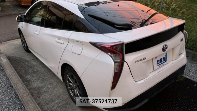 Toyota PRIUS 2016-01 8753611-12