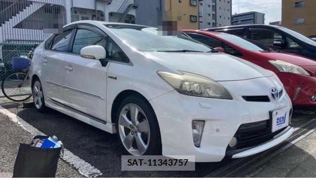 Toyota PRIUS 2012-03 8753624-11