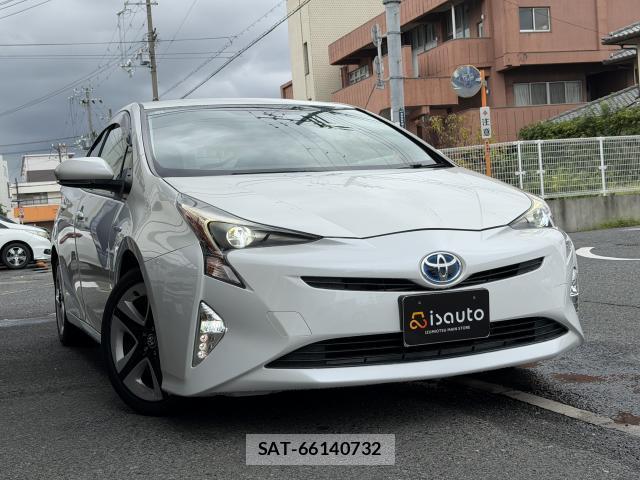 Toyota PRIUS 2016-02 8753916-12