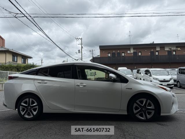 Toyota PRIUS 2016-02 8753916-13