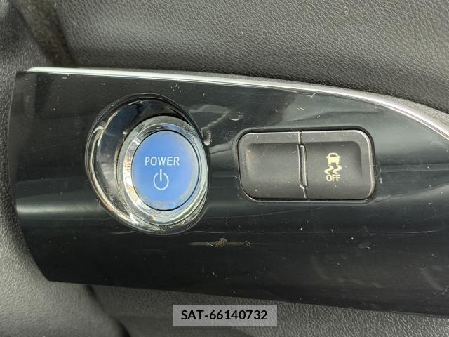 Toyota PRIUS 2016-02 8753916-18