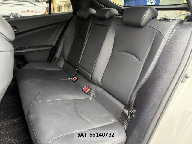 Toyota PRIUS 2016-02 8753916-3