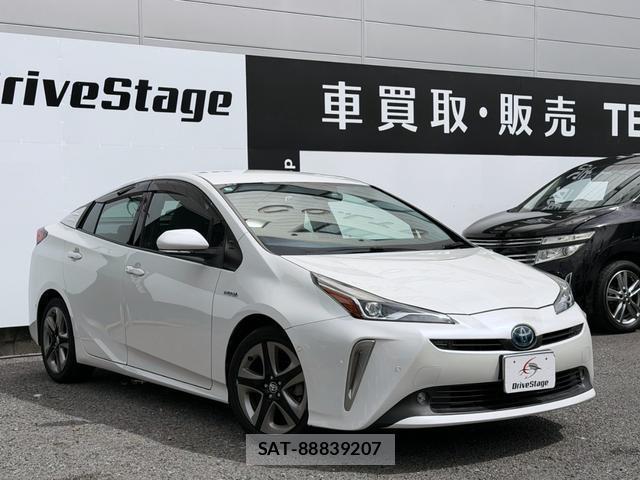 Toyota PRIUS 2019-03 8753948-3