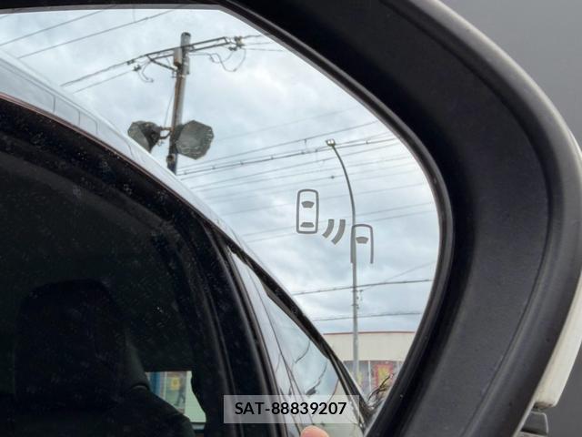 Toyota PRIUS 2019-03 8753948-9