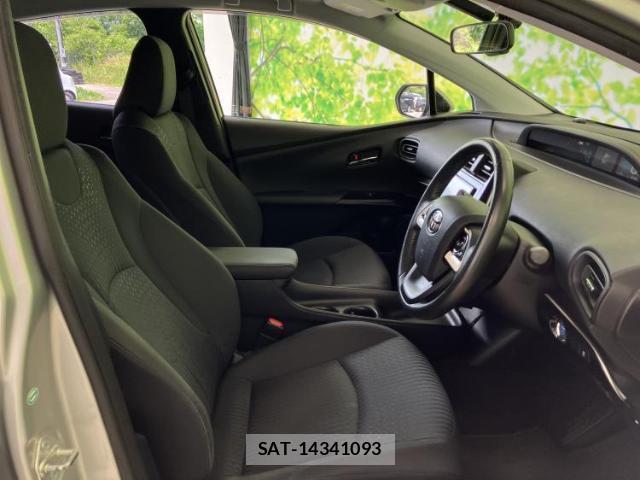 Toyota PRIUS 2016-10 8754047-3