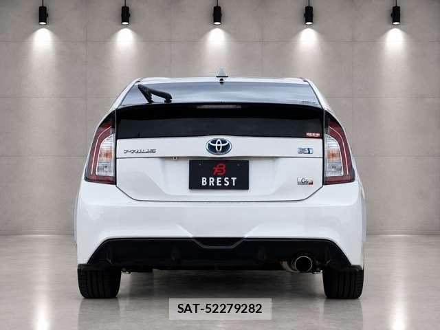 Toyota PRIUS 2013-04 8754064-3