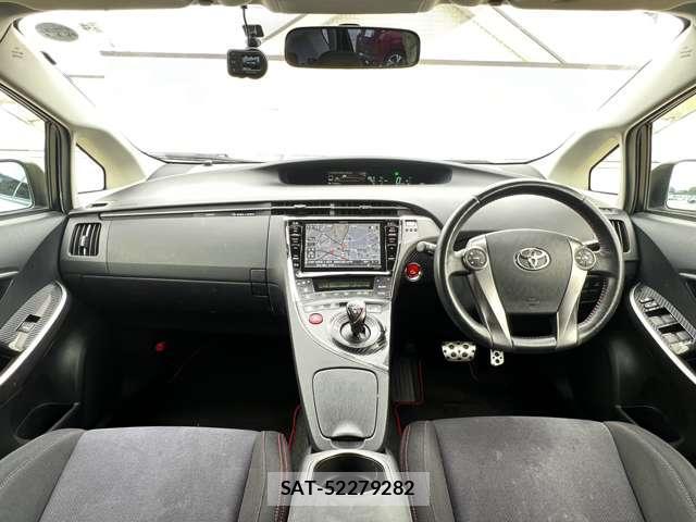 Toyota PRIUS 2013-04 8754064-4