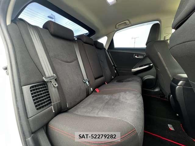 Toyota PRIUS 2013-04 8754064-8