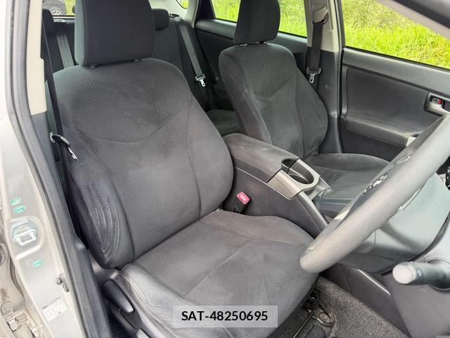 Toyota PRIUS 2012-10 8754141-2