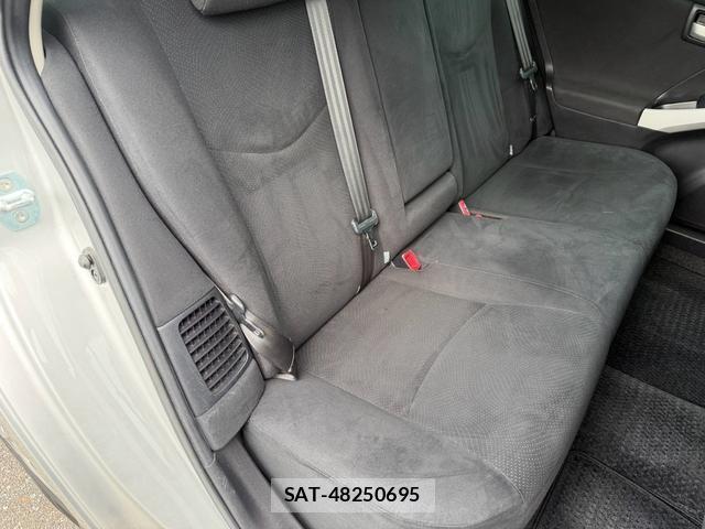 Toyota PRIUS 2012-10 8754141-4