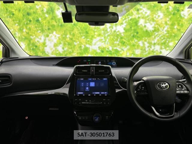 Toyota PRIUS 2019-08 8754389-3