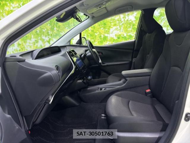 Toyota PRIUS 2019-08 8754389-5