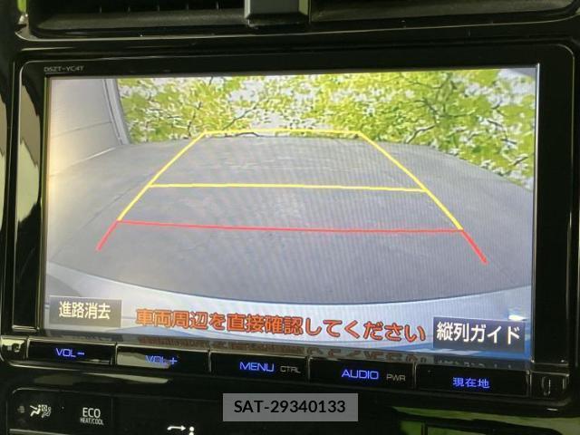 Toyota PRIUS 2017-02 8754394-12