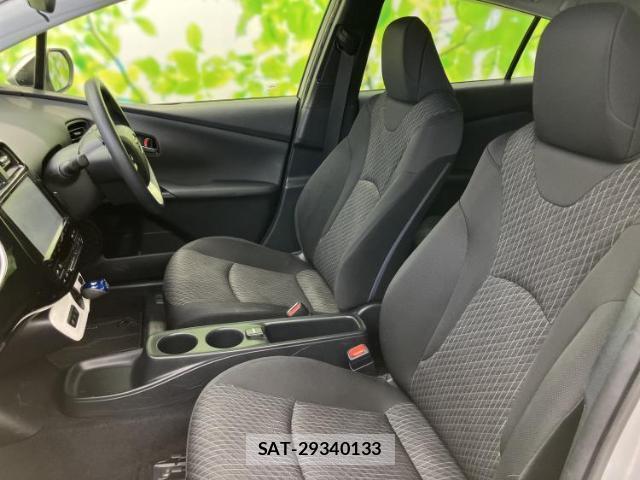 Toyota PRIUS 2017-02 8754394-5