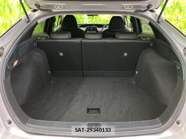 Toyota PRIUS 2017-02 8754394-7