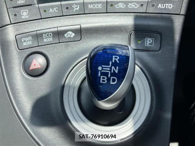 Toyota PRIUS 2010-03 8754413-10