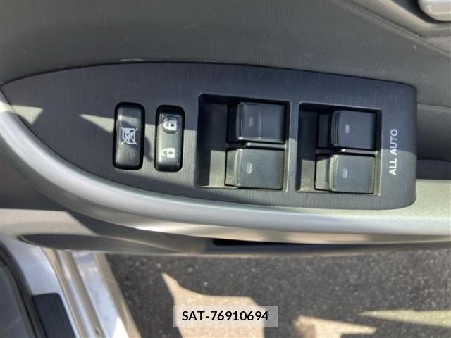Toyota PRIUS 2010-03 8754413-13