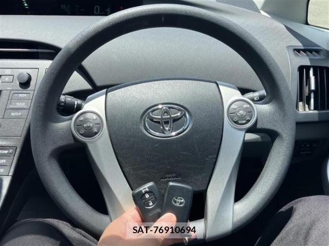 Toyota PRIUS 2010-03 8754413-14