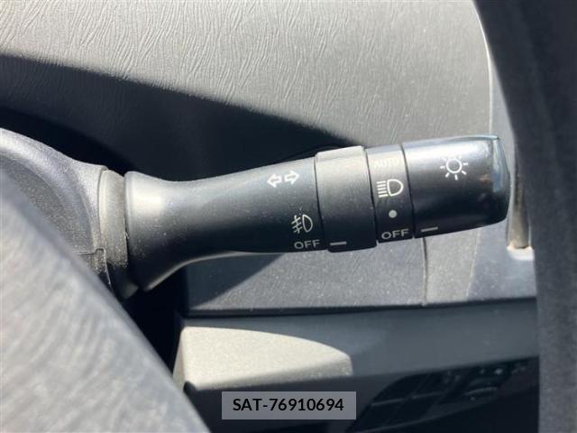 Toyota PRIUS 2010-03 8754413-15