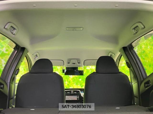 Toyota PRIUS 2017-08 8754431-17