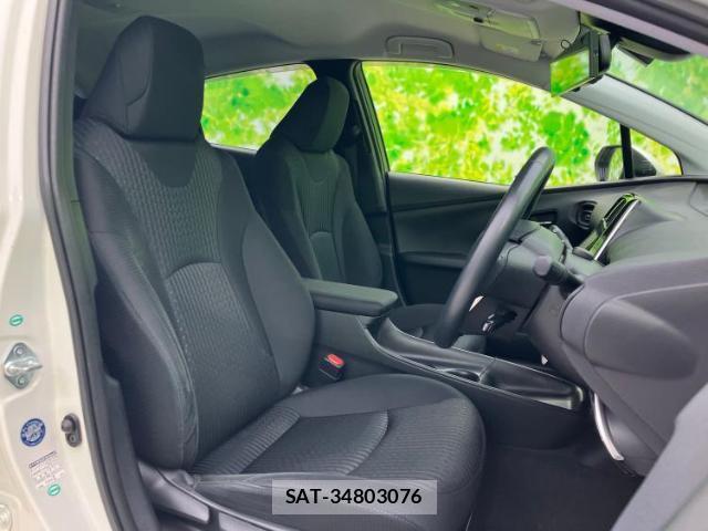 Toyota PRIUS 2017-08 8754431-4