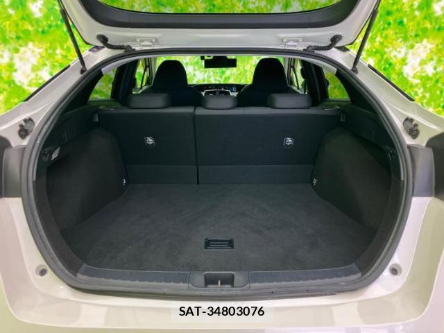 Toyota PRIUS 2017-08 8754431-6