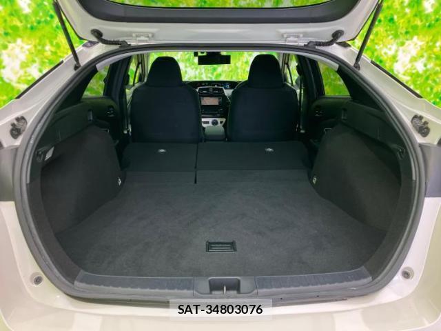 Toyota PRIUS 2017-08 8754431-7