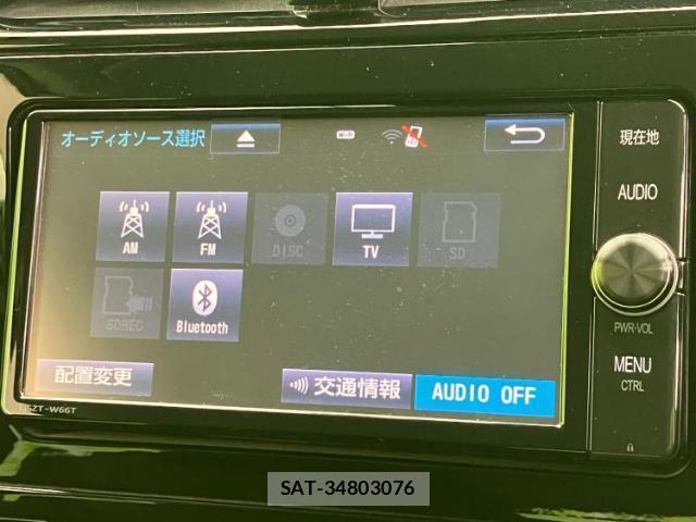 Toyota PRIUS 2017-08 8754431-9