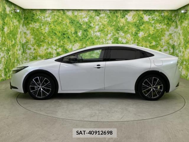 Toyota PRIUS 2024-03 8754441-1