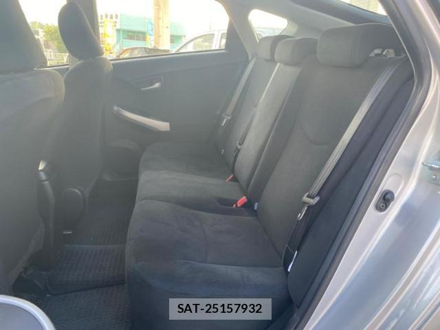 Toyota PRIUS 2015-09 8754494-6