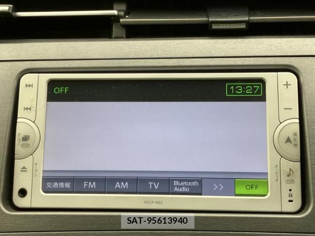 Toyota PRIUS 2013-07 8754520-10
