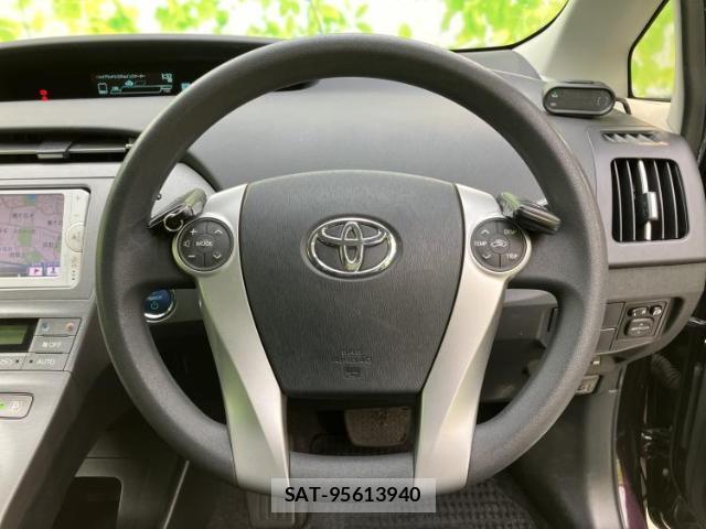 Toyota PRIUS 2013-07 8754520-14