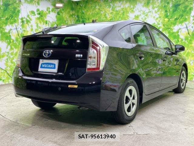 Toyota PRIUS 2013-07 8754520-2