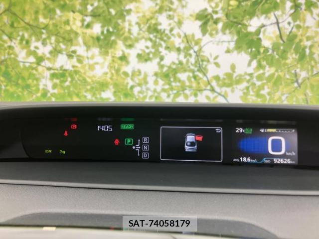 Toyota PRIUS 2018-03 8754561-13