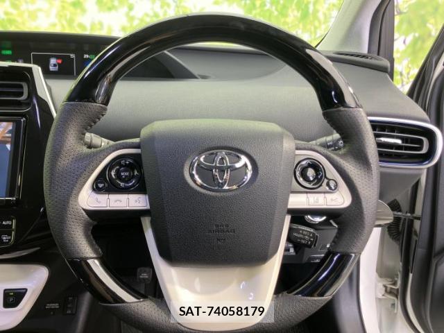 Toyota PRIUS 2018-03 8754561-14