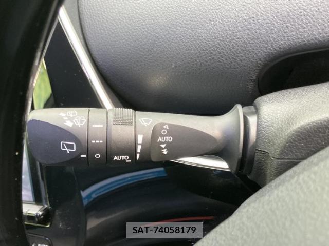 Toyota PRIUS 2018-03 8754561-16