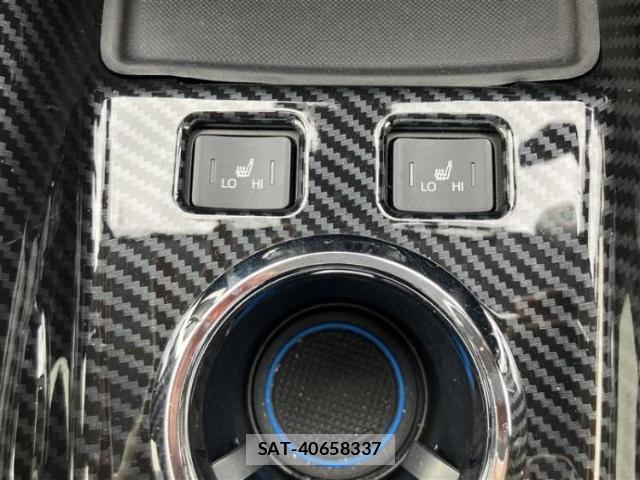 Toyota PRIUS 2019-07 8754606-12