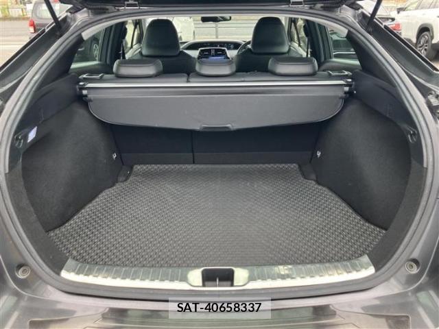 Toyota PRIUS 2019-07 8754606-6