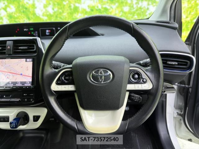 Toyota PRIUS 2016-03 8754650-14