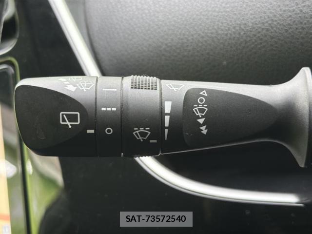 Toyota PRIUS 2016-03 8754650-16