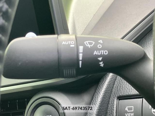 Toyota PRIUS 2025-06 8754691-16