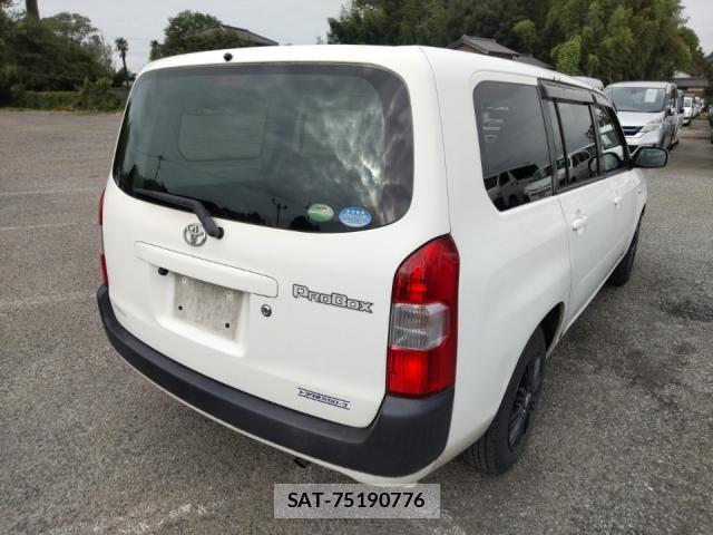 Toyota PROBOX 2017-08 8752620-2
