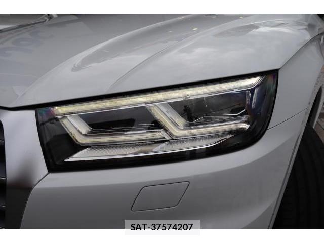 Audi Q5 2018-10 8753999-6