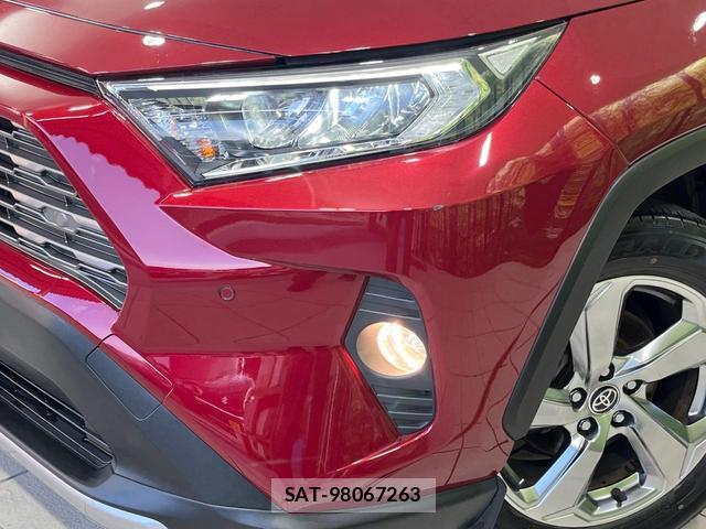 Toyota RAV4 2021-04 8752299-12