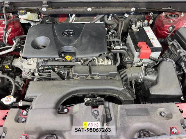 Toyota RAV4 2021-04 8752299-18