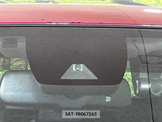 Toyota RAV4 2021-04 8752299-4