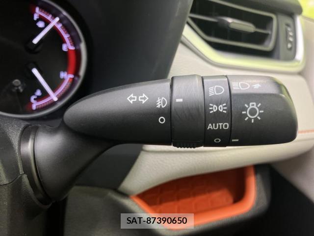 Toyota RAV4 2019-11 8752439-15