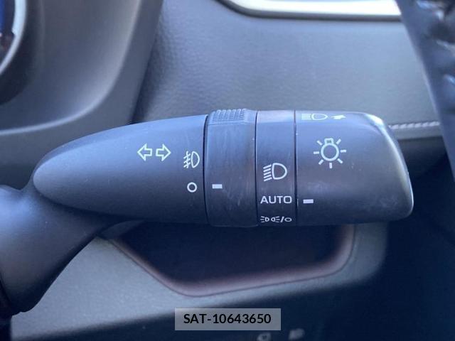 Toyota RAV4 2021-10 8752460-11