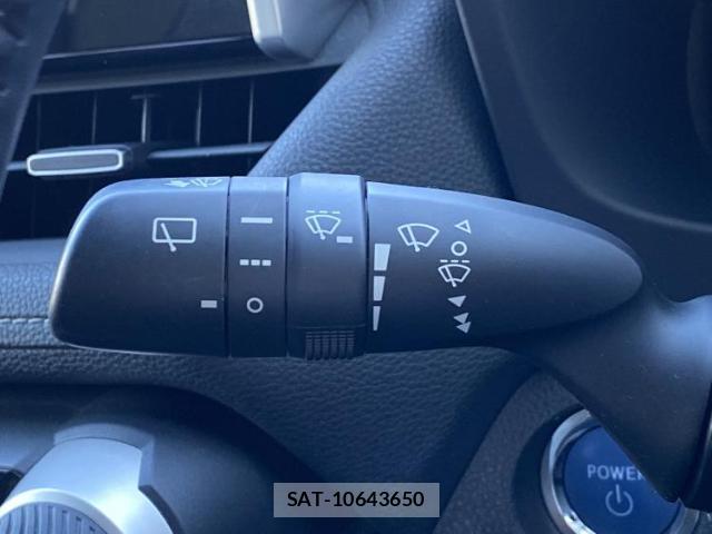 Toyota RAV4 2021-10 8752460-12